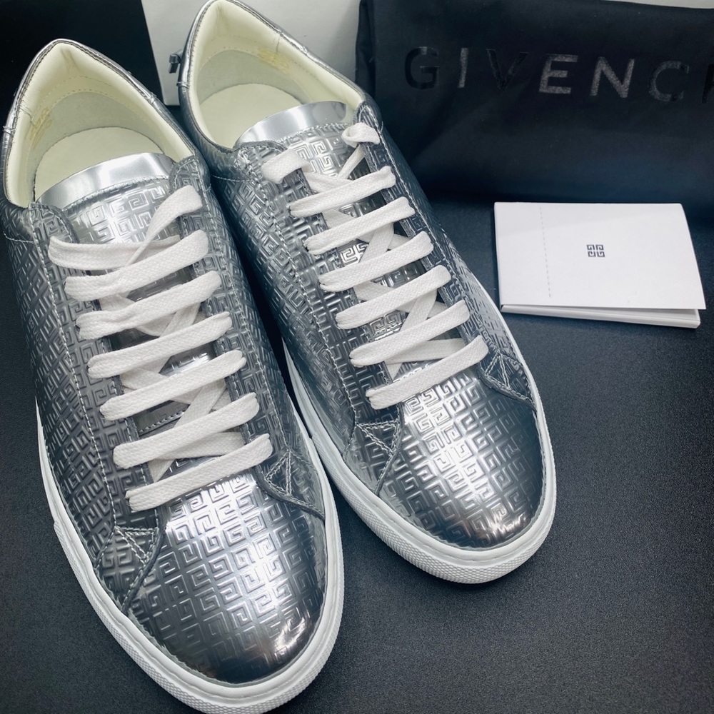 Authentic Women’s Urban Street Monogram Metallic Leather Sneakers SIZE 37 - Picture 1 of 9
